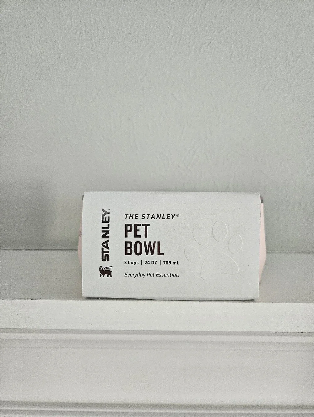NWT Target Exclusive Stanley 24 Ounce Pet Bowl With Lid- Western Pink